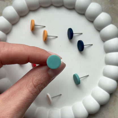 Medium Dots round