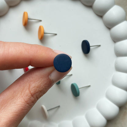 Medium Dots round