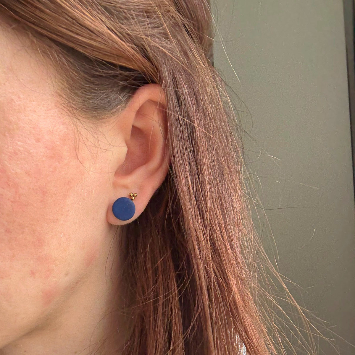 Medium Dots round